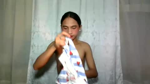 Snapshot of dark_hurohuro19 chatting on December 11, 1:58 am LIANNA online show from December 11, 1:58 am