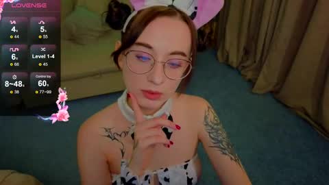 Snapshot of dark_lola_ chatting on February 24, 8:27 am Lola online show from February 24, 8:27 am