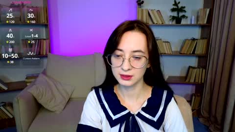 Snapshot of dark_lola_ chatting on January 14, 9:35 am Lola online show from January 14, 9:35 am