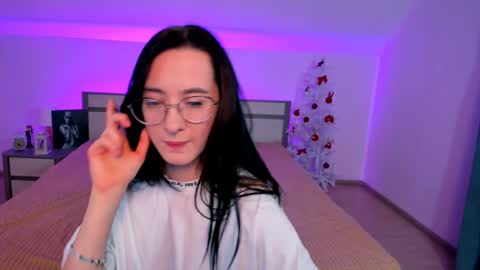 Snapshot of dark_lola_ chatting on January 2, 12:57 pm Lola online show from January 2, 12:57 pm