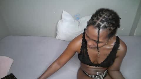 dark_lovly online show from November 13, 8:50 am