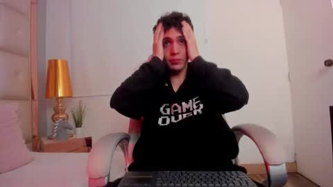 dark_sun333 online show from October 17, 3:10 am