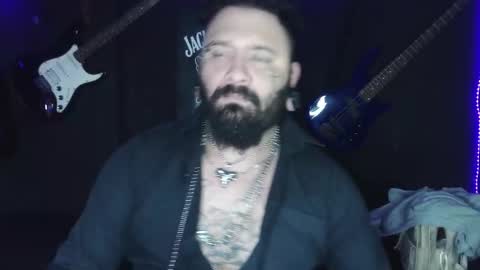 darkclothes online show from November 21, 10:46 am