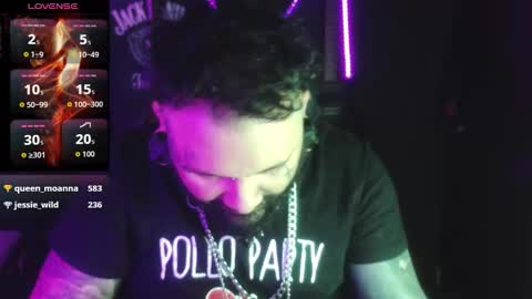 darkclothes online show from October 8, 7:47 am