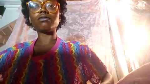 darkdahliaa online show from September 20, 7:44 am