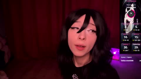 Snapshot of darkfirenight chatting on February 4, 11:27 pm Yuu online show from February 4, 11:27 pm