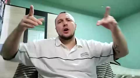 Snapshot of darkinnocent chatting on September 15, 7:10 am Dima online show from September 15, 7:10 am