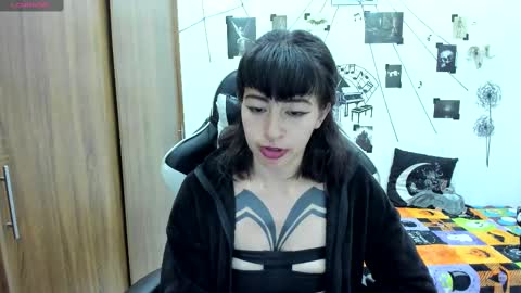 Snapshot of darkkittenuwu chatting on February 28, 11:12 pm Hi Im Yuri independent modelhelp me get my 111 hands upuwu online show from February 28, 11:12 pm