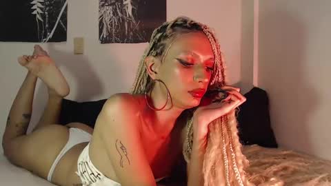 Angel online show from January 3, 9:15 pm