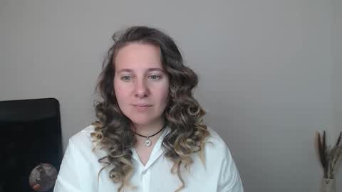 Anna online show from November 1, 6:40 pm