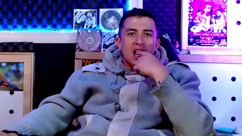 DARKO0717 online show from February 17, 11:00 pm