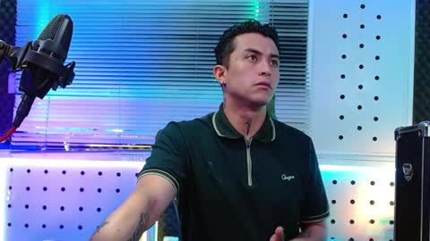 DARKO0717 online show from April 6, 4:52 pm