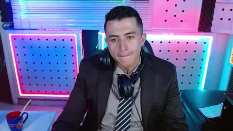 DARKO0717 online show from February 12, 5:16 pm