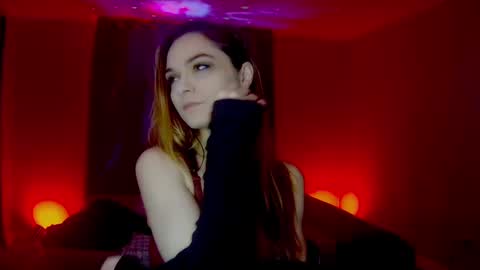 Snapshot of darkskullmistress chatting on March 2, 3:34 am roseredgoddess online show from March 2, 3:34 am