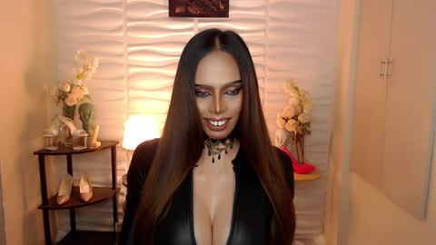 HAPPY BIRTHDAY MISTRESS MADRIANA online show from December 4, 8:23 pm