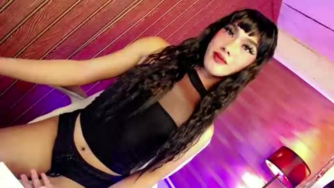 its me monica online show from April 1, 11:45 pm