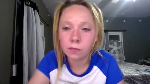 darlarainexo online show from May 30, 5:17 am