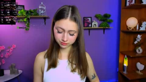 darly honey online show from May 19, 6:48 pm