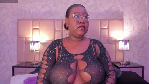 Snapshot of darnellqueen chatting on December 6, 4:41 am Darnell Queen online show from December 6, 4:41 am