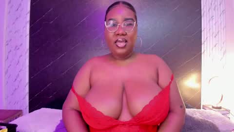 Snapshot of darnellqueen chatting on September 13, 3:53 am Darnell Queen online show from September 13, 3:53 am