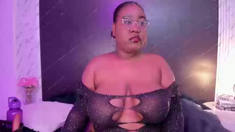 Snapshot of darnellqueen chatting on September 20, 6:27 am Darnell Queen online show from September 20, 6:27 am