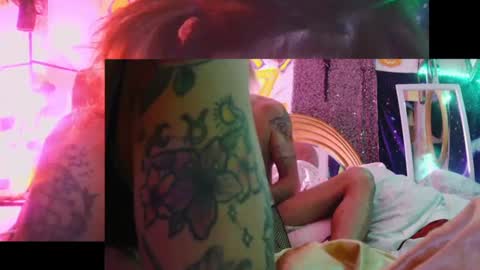 darnette_daisy online show from December 16, 7:48 am