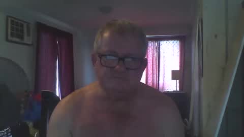 Snapshot of darwincock chatting on December 28, 12:36 am darwincock online show from December 28, 12:36 am