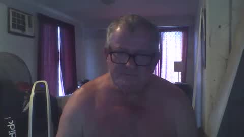 Snapshot of darwincock chatting on January 16, 5:42 am darwincock online show from January 16, 5:42 am
