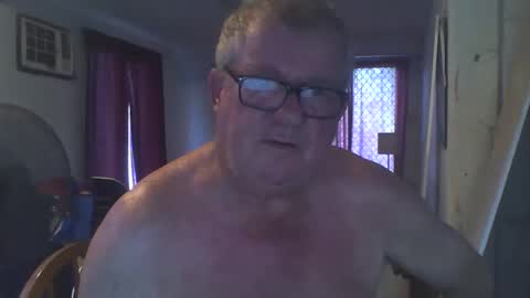 Snapshot of darwincock chatting on January 11, 10:29 pm darwincock online show from January 11, 10:29 pm