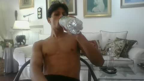 Daryo Franco online show from December 2, 4:04 pm