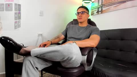 Dash online show from December 16, 1:06 pm