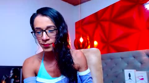 Snapshot of daslytsroze chatting on September 13, 3:20 am Dasly online show from September 13, 3:20 am