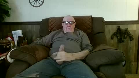 dave571960 online show from May 9, 10:21 am