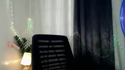 DAVE online show from April 6, 2:53 am