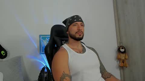 DAVE MAX online show from October 6, 7:42 pm