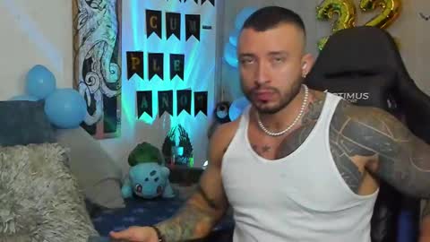 Snapshot of dave_max93 chatting on February 25, 3:31 pm DAVE MAX online show from February 25, 3:31 pm