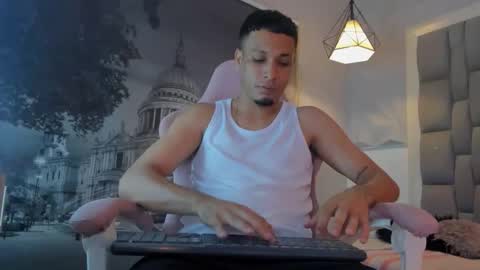 Snapshot of dave_skinnycum420 chatting on September 18, 1:31 am dave online show from September 18, 1:31 am