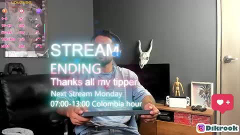 Snapshot of davevilboy chatting on February 10, 12:08 pm Daves online show from February 10, 12:08 pm
