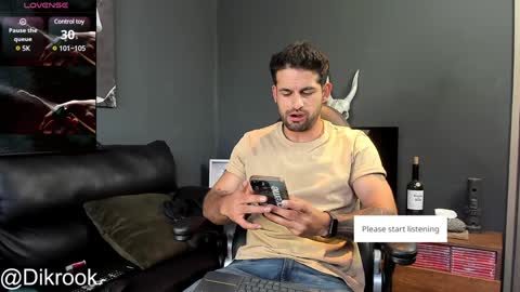 Snapshot of davevilboy chatting on January 23, 12:19 pm Daves online show from January 23, 12:19 pm