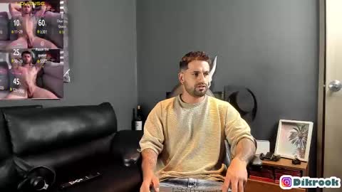 Snapshot of davevilboy chatting on March 3, 9:44 am Daves online show from March 3, 9:44 am