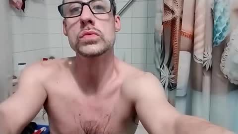 david1982yesyes online show from April 2, 5:59 am