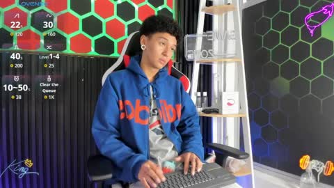 David online show from April 6, 12:28 pm