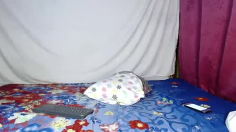 Snapshot of david_efrem chatting on February 4, 11:59 pm david_efrem online show from February 4, 11:59 pm