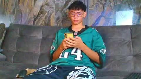 Snapshot of david_laid_ chatting on February 20, 10:26 pm David online show from February 20, 10:26 pm