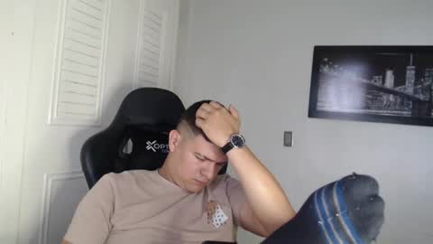 Snapshot of david_smit_ chatting on January 21, 10:08 pm david smit online show from January 21, 10:08 pm