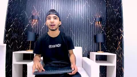 David online show from February 20, 12:15 pm