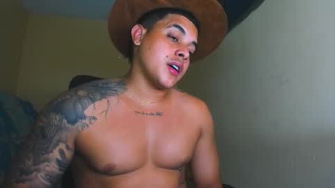 Lennon online show from November 26, 7:49 am