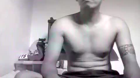 Snapshot of davidrocero chatting on December 3, 5:37 am davidrocero online show from December 3, 5:37 am