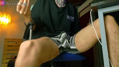 daviid_huge online show from May 15, 4:43 am