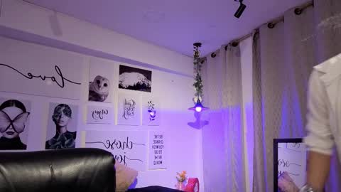 davoxer online show from March 15, 5:56 am